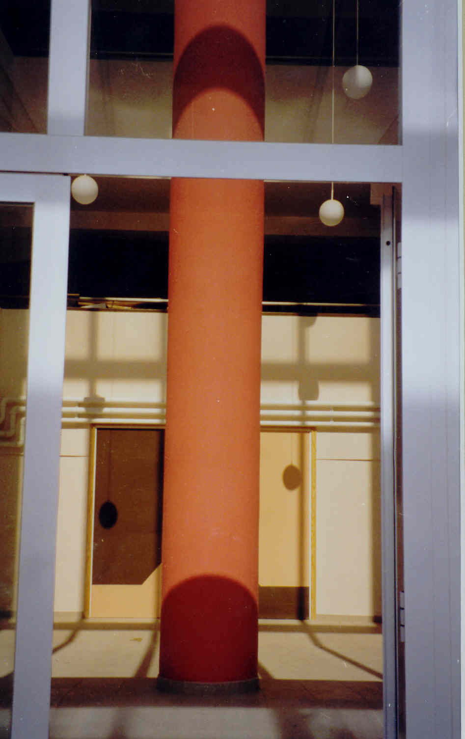 Foto columna eoi de Valladolid